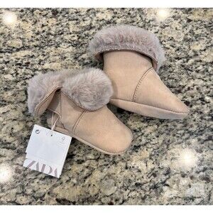 Zara baby girl boots suede faux fur size 1.5 NWT